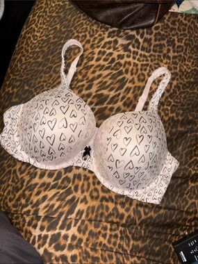 Victoria's Secret White Bra with Black Heart Print and Lace Trim (size 38D)